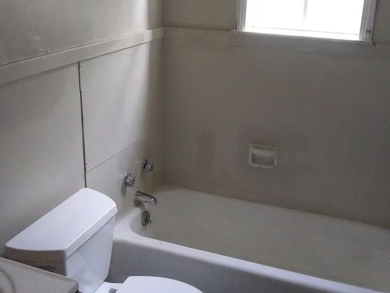 457 King Rd — Photo 13