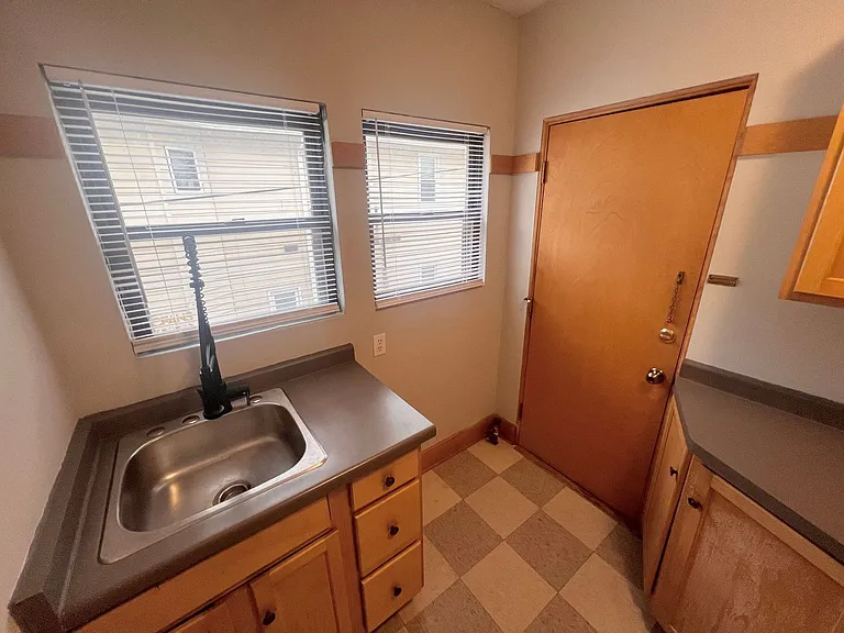2210 N Booth St — Photo 8