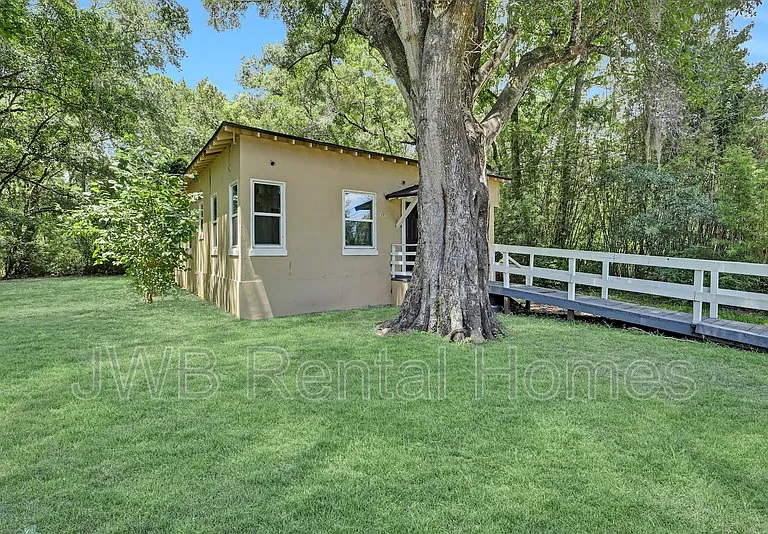8264 Moncrief Dinsmore Rd — Photo 11