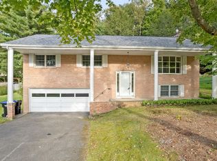 608 E Benita Blvd, Vestal, NY 13850