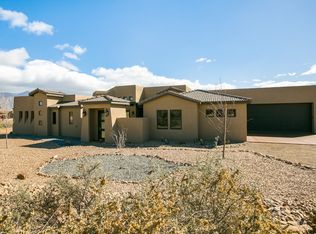205 Tierra De Corrales Rd, Corrales, NM 87048