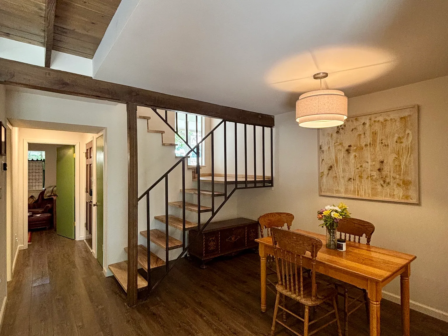3 bed, 1212 sqft, $2,400 — Photo 4