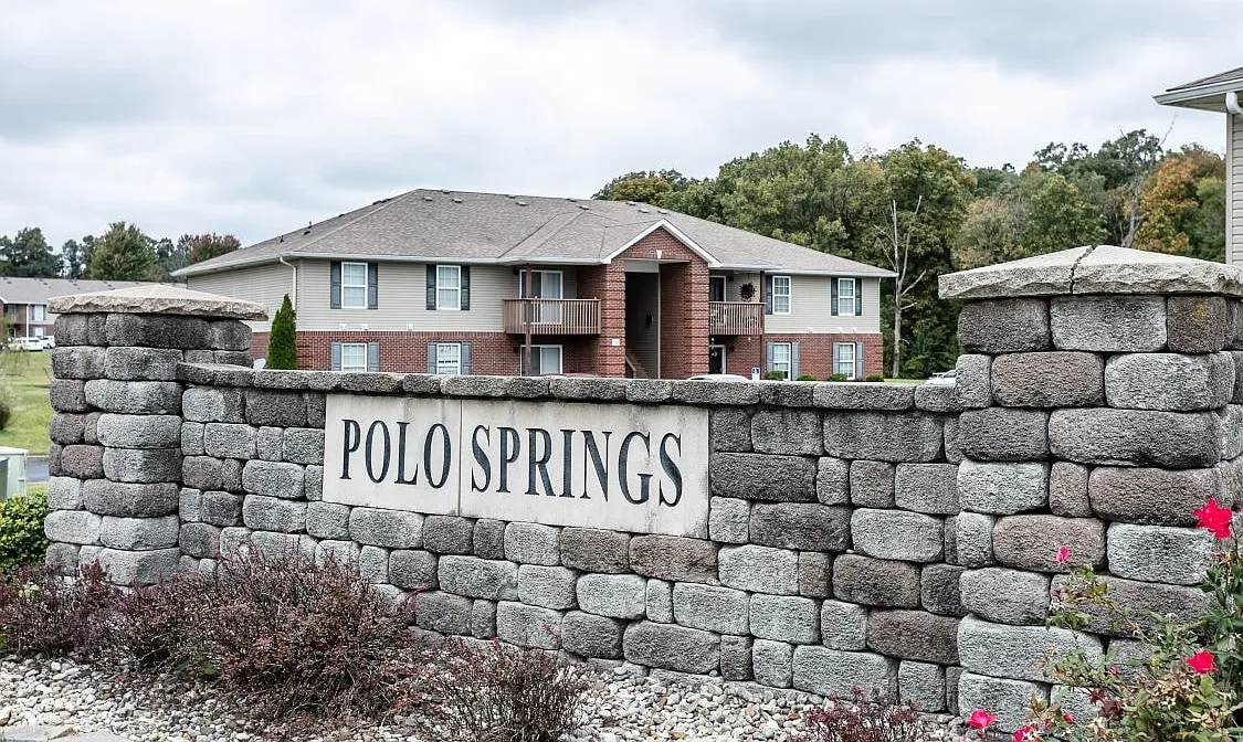 Polo Springs Apartments — Photo 2