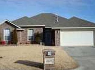 12117 SW 4th St, Yukon, OK 73099