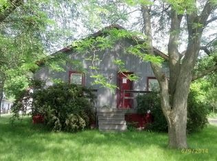 113 N Daysville Rd, Oregon, IL 61061