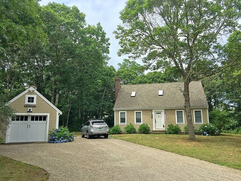 2nd image of 15 Joe Dare Ln