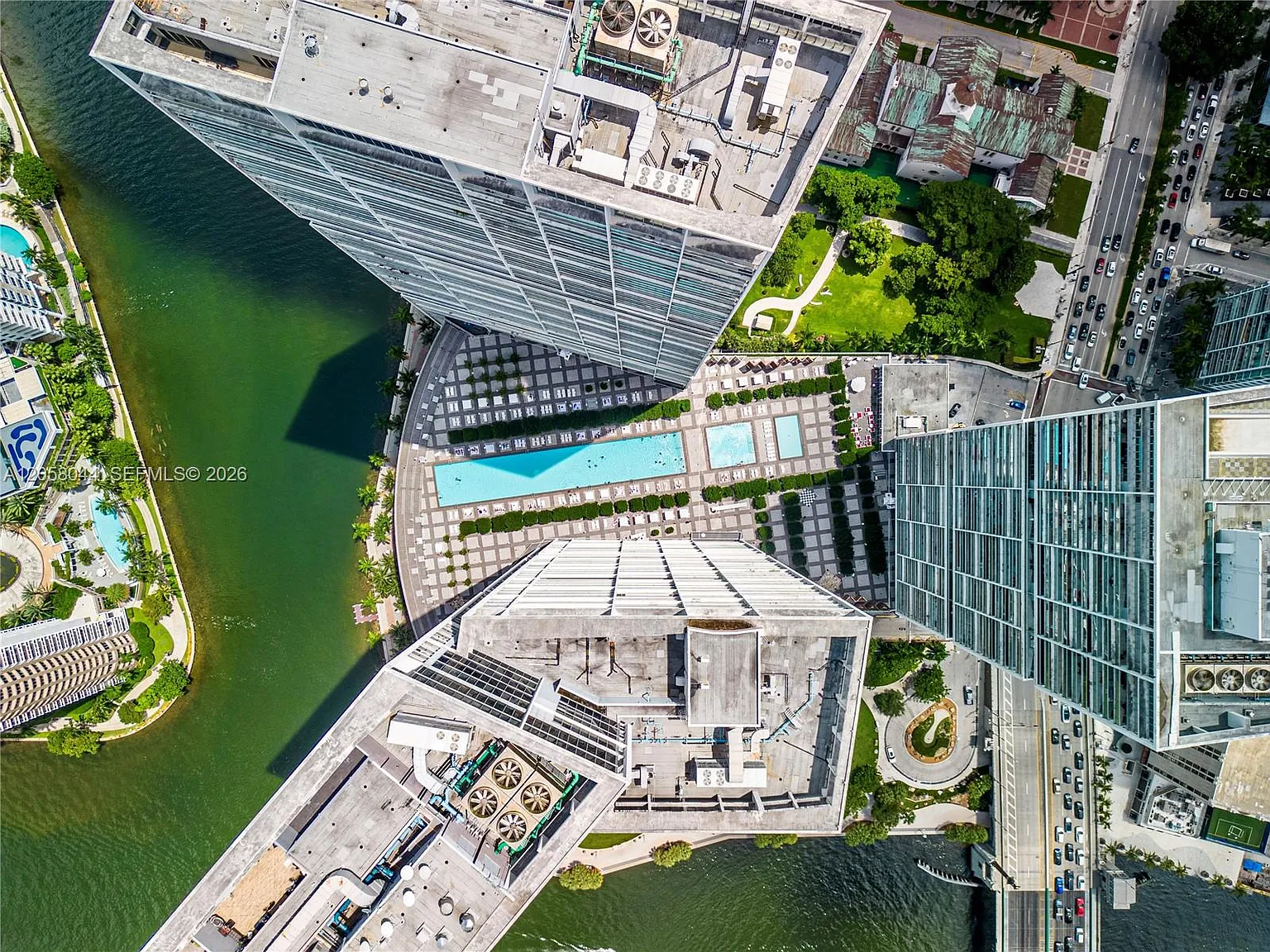 Iconbrickell Condo No 1 — Photo 2