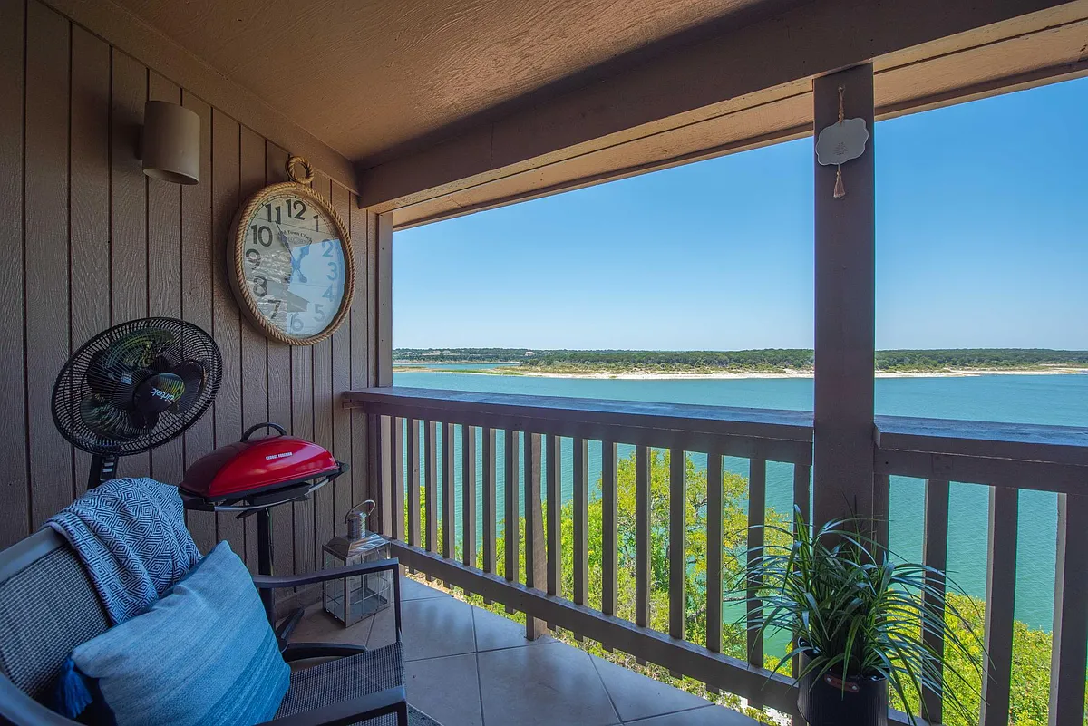 Photo 1 of 37 - 2 Cliffhouse Dr #303 - Morgans Point Resort, TX Primary Photo - 2 Cliffhouse Dr #303