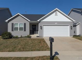 1135 Lear Ln, Mascoutah, IL
