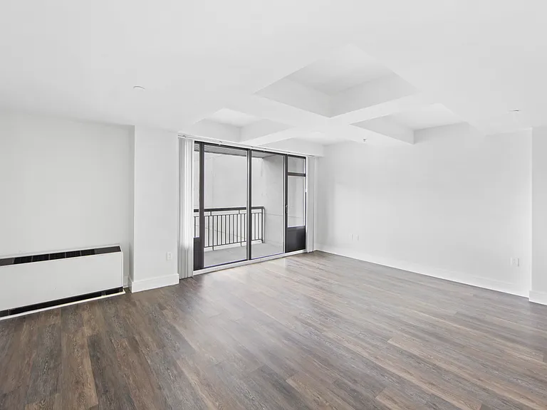 354 E 91st St #1009 — Photo 7