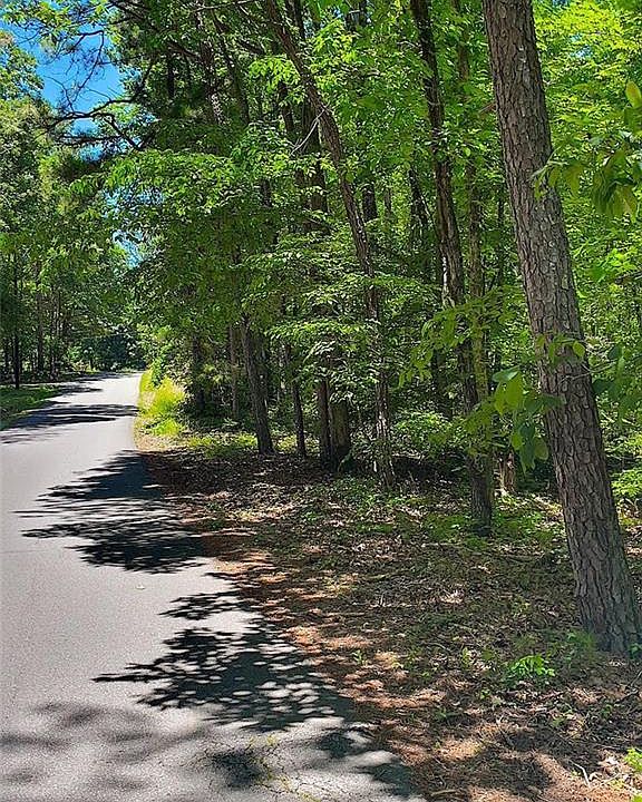 1st image of 501 Harvey Fields Dr