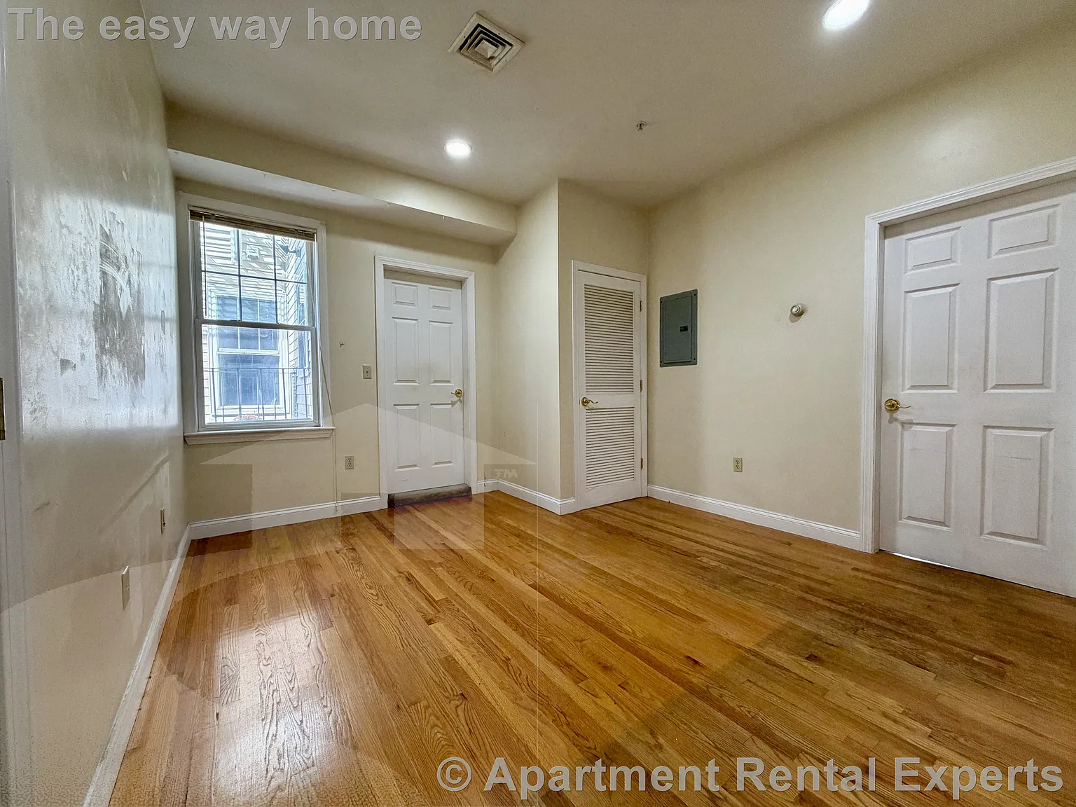 466 Green Street — Photo 4