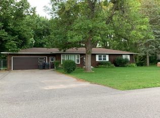 318 Capri Dr, Mankato, MN 56001
