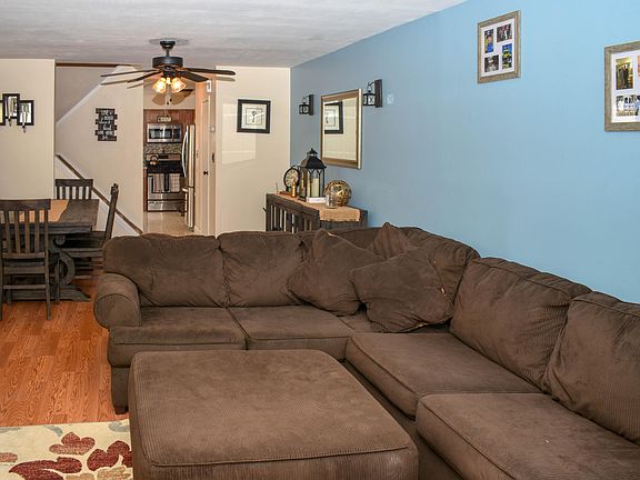 4th image of 26 McCormick Pl