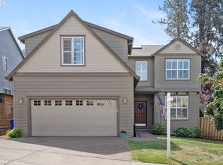 1858 SW 35th St, Gresham, OR 97080