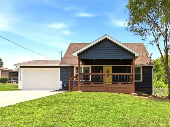 8848 Lane Ave, Kansas City, MO 64138