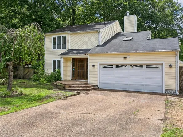 239 Windsor Castle Dr, Newport News, VA 23608