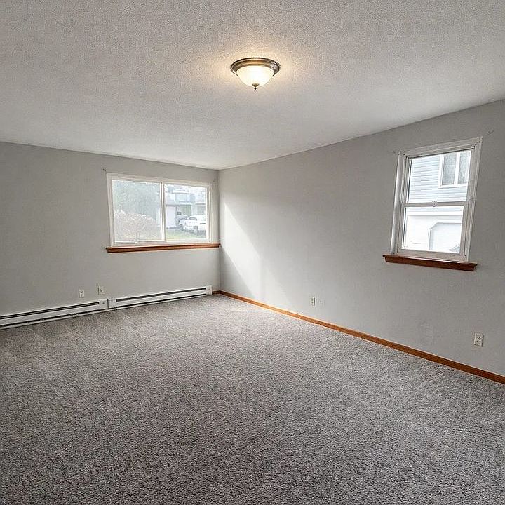 2nd image of 72 Colony St #1