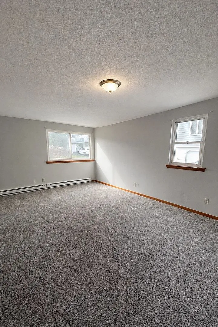 Building Photo - 72 Colony St #1