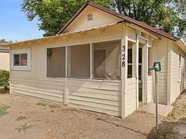 328 W Owyhee Ave, Homedale, ID 83628