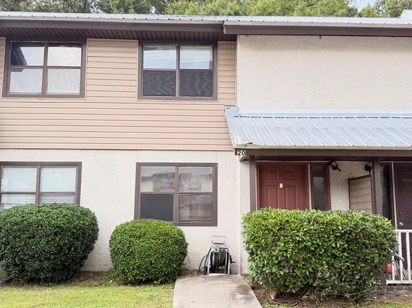 601 Tupelo Trl APT 20E, Hinesville, GA 31313