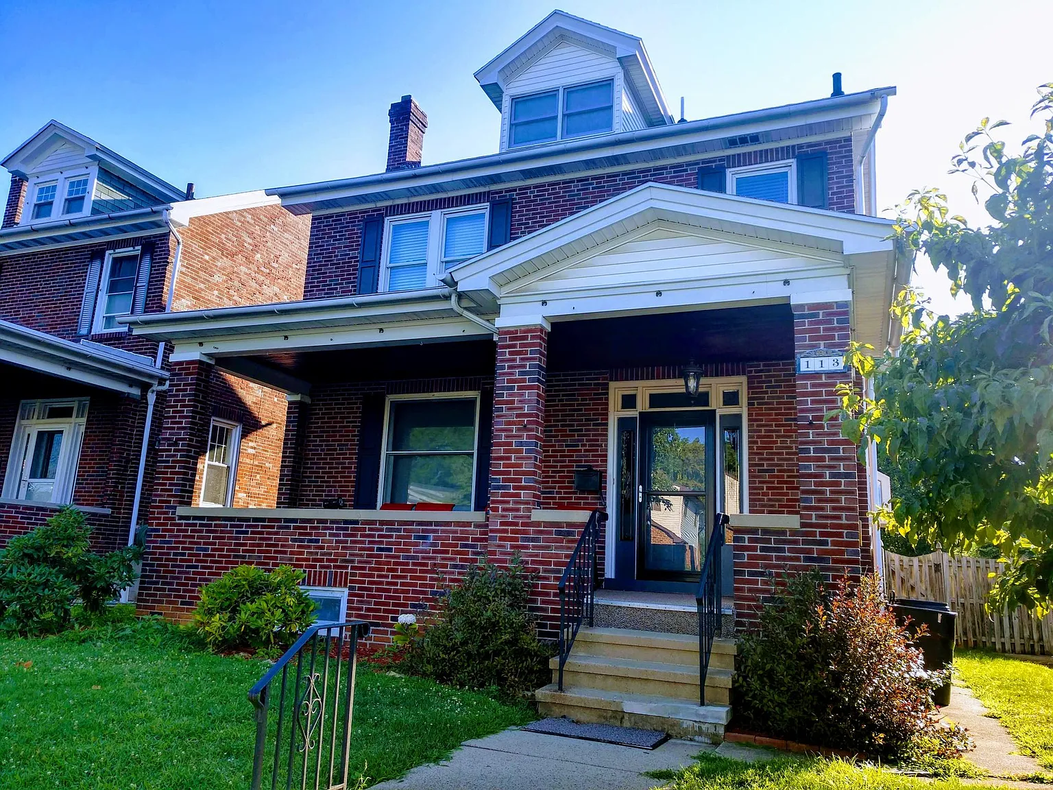 113 N Waverly St photo 1