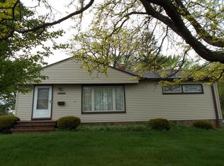 11010 Gabriella Dr, Parma, OH