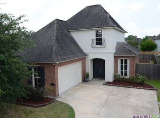 18237 S Pine Grove Ct, Prairieville, LA 70769