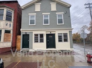 351 4th St APT 1, Troy, NY 12180