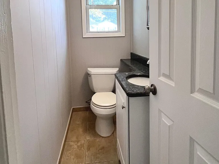 5350 Ravensworth Rd — Photo 25
