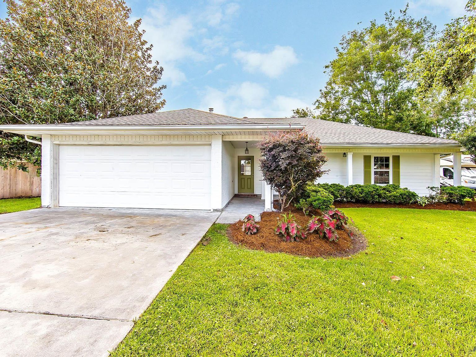 1614 Saint Charles St, Houma, LA 70360 Zillow