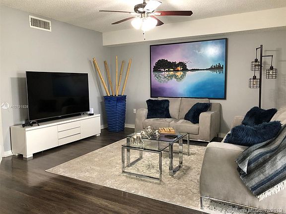 5th image of 9935 NW 46th St #1057