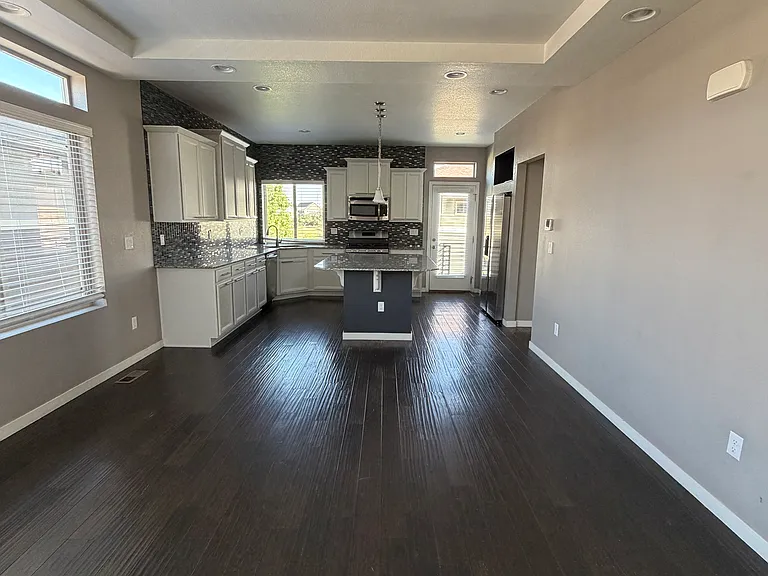 4456 Elegant St — Photo 21