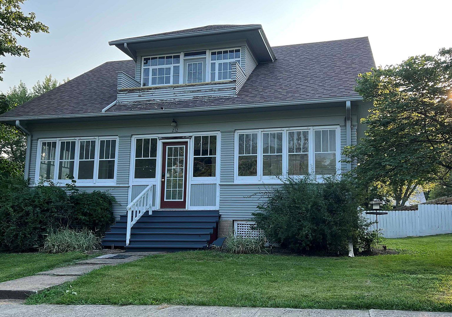 212 S State St, Lamoni, IA 50140 Zillow