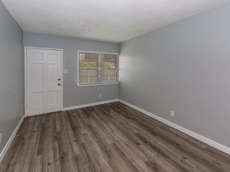 1430 Chestnut Ave — Photo 9