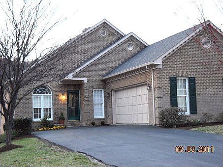 1st image of 3823 Parkway Place Dr