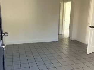 2111 W Gray St APT 1, Tampa, FL 33606