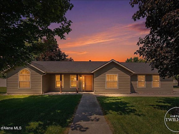 2nd image of 697 W Honeysuckle Ave