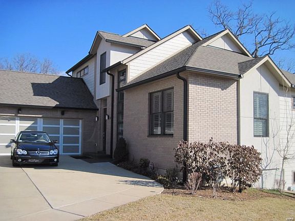 2nd image of 374 Champion Way Dr