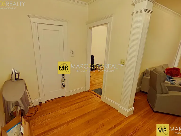 17 Melvin Ave — Photo 3