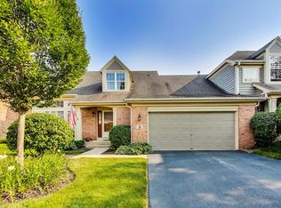 3 Gloucester Ct, Lincolnshire, IL 60069