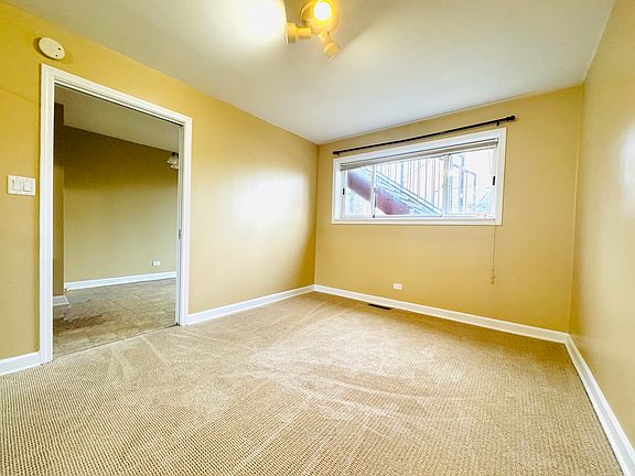 5th image of 4035 N Keystone Ave
