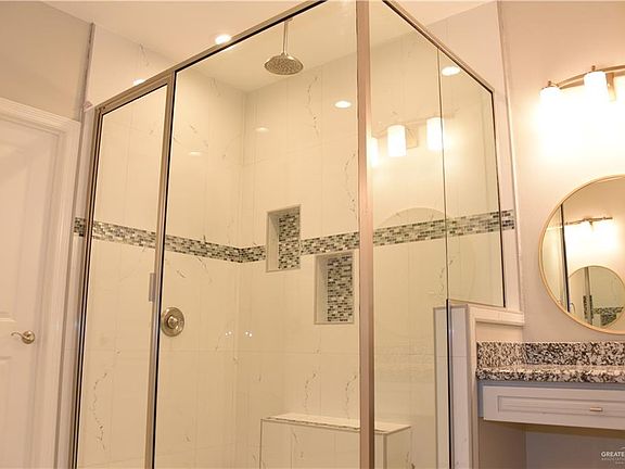 2nd image of 2607 Gator Ave