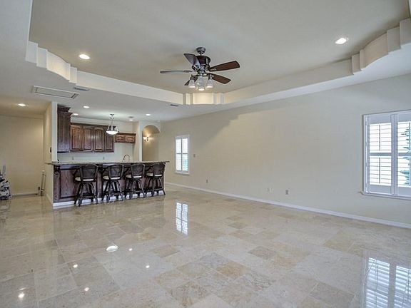 2nd image of 107 Palmetto Dr