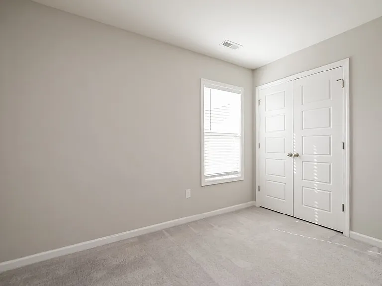 12 Patagonia Pl — Photo 13