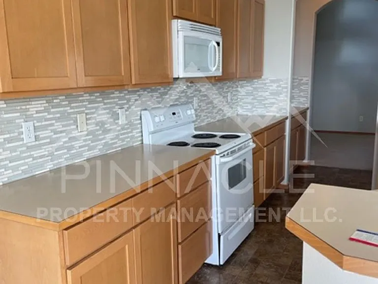 1808 W Clearview Dr — Photo 7