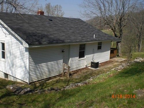 2nd image of 6096 Hidden Acres Dr