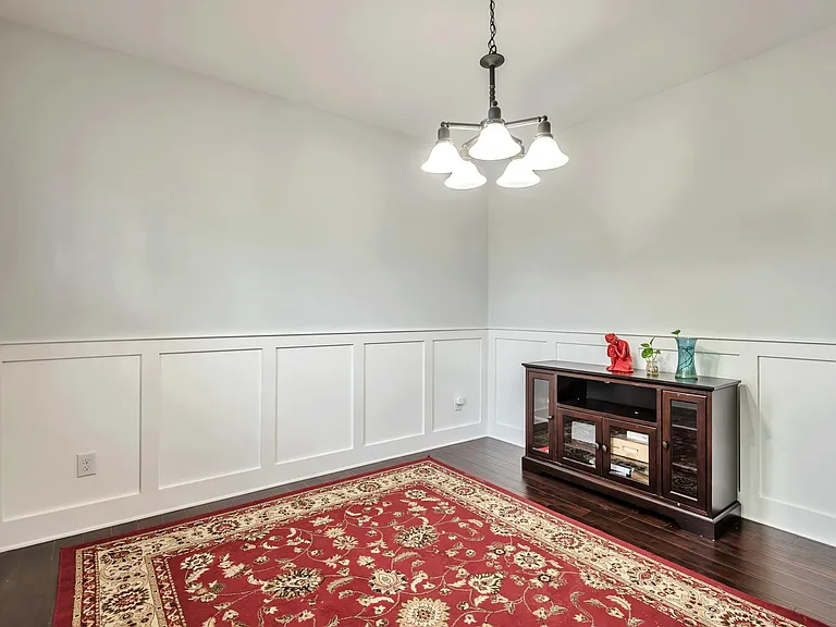 1001 Ryecroft Ln — Photo 4
