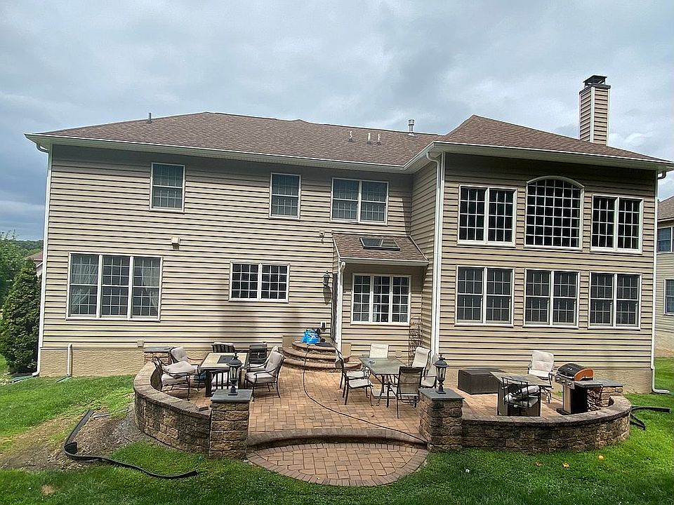 2nd image of 3765 Powder Horn Dr