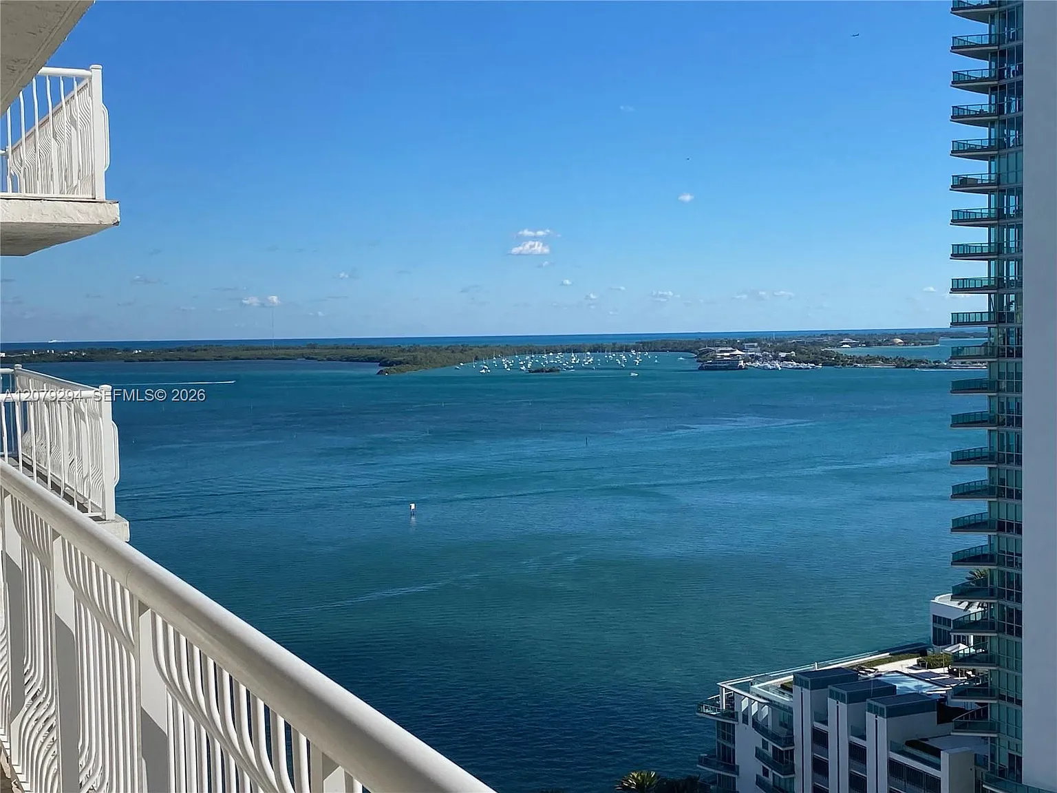 The Club At Brickell Bay — Photo 2